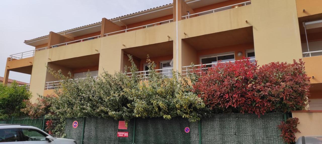 Appartement Avec Grande Terrasse A 15 Mn De La Mer Saint-Estève 外观 照片